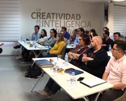 Curso de Carillas de Porcelana impartido por el maestro Sidney Kina - UCAM