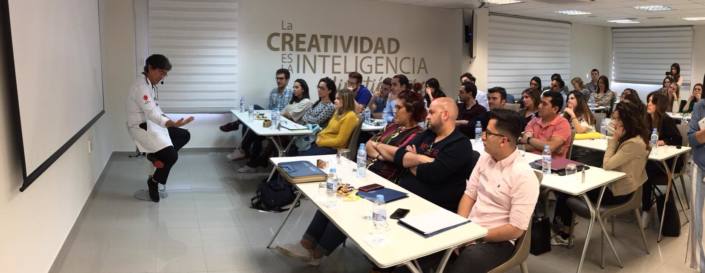 Curso de Carillas de Porcelana impartido por el maestro Sidney Kina - UCAM