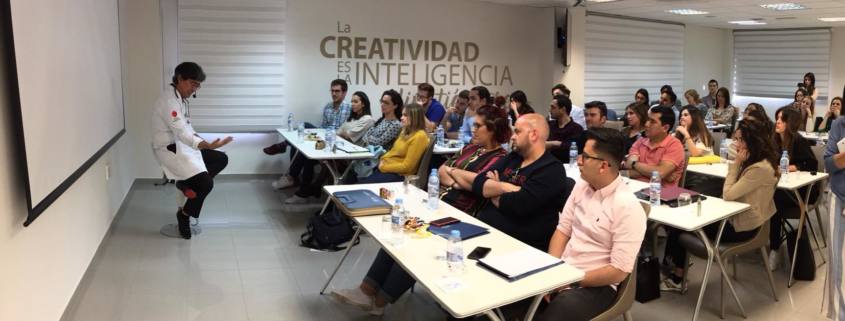 Curso de Carillas de Porcelana impartido por el maestro Sidney Kina - UCAM