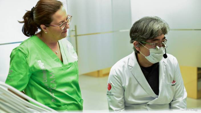 Curso de Carillas de Porcelana impartido por el maestro Sidney Kina - UCAM
